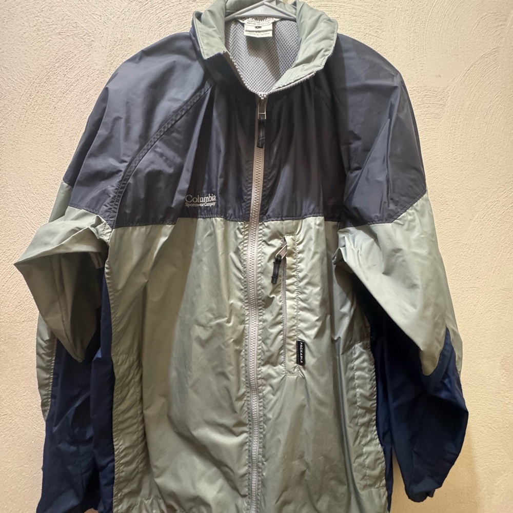 Columbia Men’s Large Packable Windbreaker Tan & Dark Green Zip Jacket Pockets